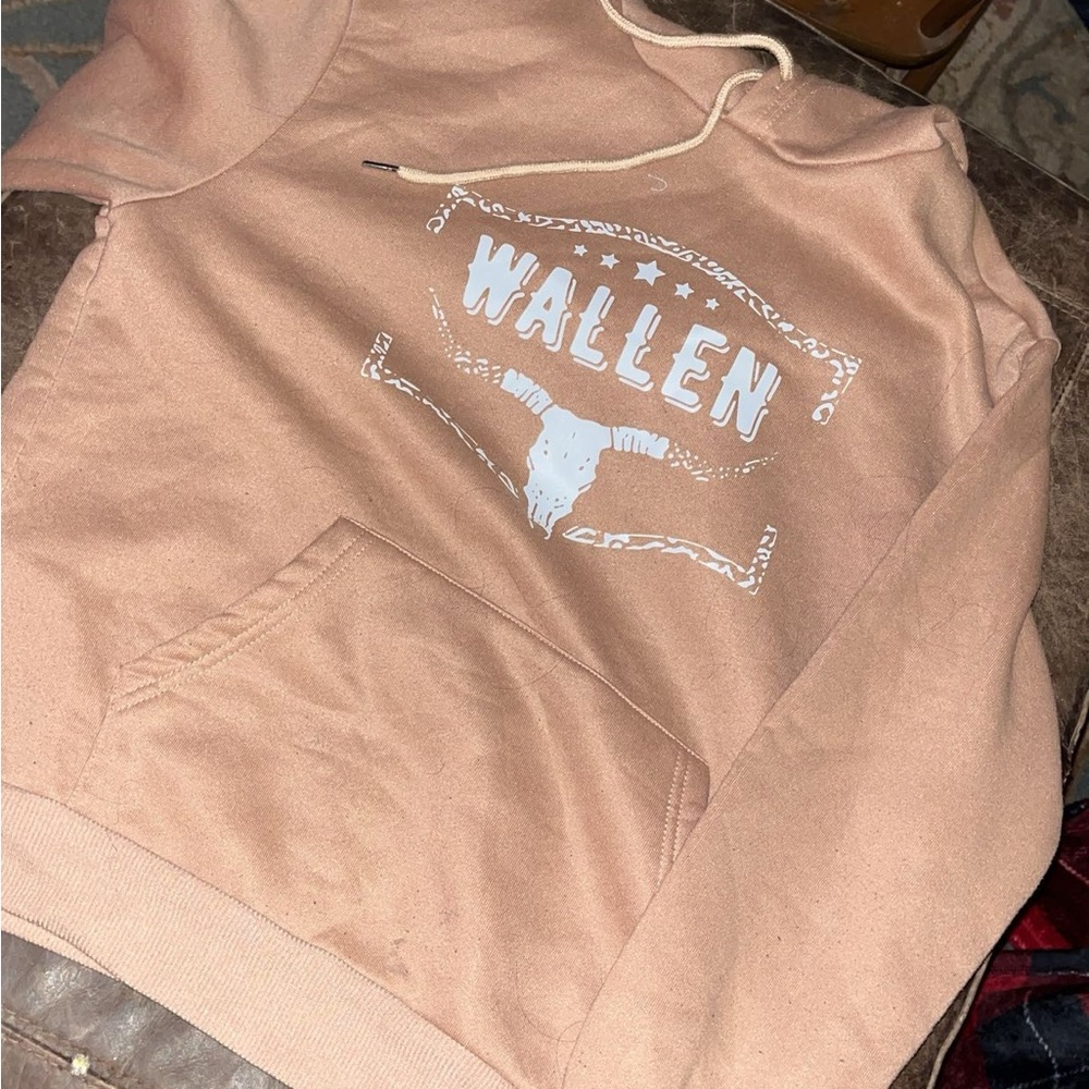 SHEIN Tan Graphic Men's Sweater